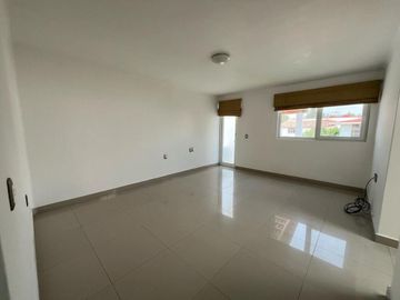 CASA EN VENTA EN CLUB DE GOLF SAN GIL, SAN JUAN DEL RIO
