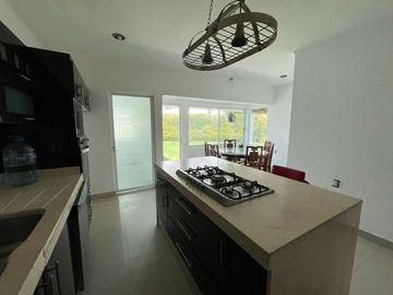 CASA EN VENTA EN CLUB DE GOLF SAN GIL, SAN JUAN DEL RIO