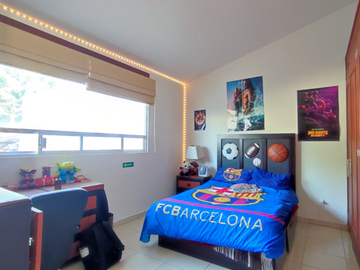 CASA EN VENTA EN COLINAS DEL BOSQUE 3RA SECCION, CORREGIDORA, 5 HABITACIONES