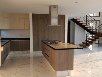 CASA NUEVA CON 4 HABITACIONES UNA EN PLANTA BAJA