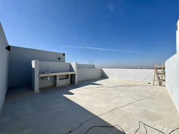 DEPARTAMENTO EN PREVENTA EN ALTOS JURIQUILLA, CON ROOF GARDEN
