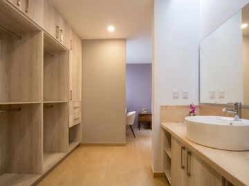 CASA EN VENTA, EN ZIRÉ CITADELA con recámara en planta baja
