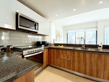 CASA EN VENTA EN ZIBATÁ, Qro., estudio con opción a recámara en planta baja