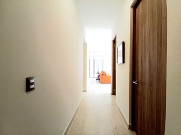 CASA EN VENTA EN ZIBATÁ, Qro., estudio con opción a recámara en planta baja