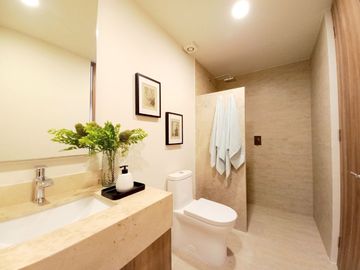 CASA EN VENTA EN ZIBATÁ, Qro., estudio con opción a recámara en planta baja