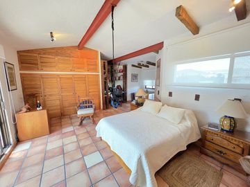CASA EN VENTA EN JURIQUILLA DE UN PISO, VILLAS DEL MESON, ESTILO MEXICANO