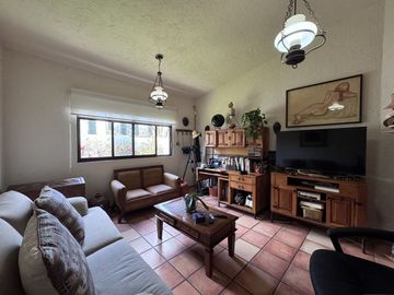 CASA EN VENTA EN JURIQUILLA DE UN PISO, VILLAS DEL MESON, ESTILO MEXICANO