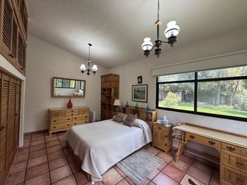 CASA EN VENTA EN JURIQUILLA DE UN PISO, VILLAS DEL MESON, ESTILO MEXICANO