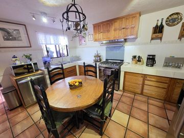 CASA EN VENTA EN JURIQUILLA DE UN PISO, VILLAS DEL MESON, ESTILO MEXICANO