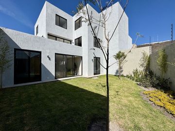 DEPARTAMENTO EN PREVENTA , 2 NIVELES, ALTOS JURIQUILLA