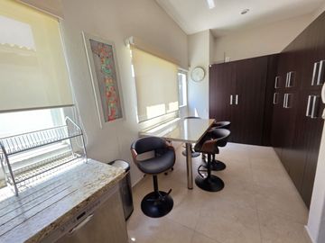 CASA EN VENTA EN CUMBRES DEL LAGO JURIQUILLA, 3 HABITACIONES MAS ESTUDIO