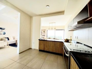 CASA EN VENTA EN ZIBATÁ, Querétaro. 3 recámaras, 3 baños, roof garden, jardín