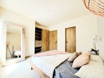 CASA EN VENTA EN ZIBATÁ, Querétaro. 3 recámaras, 3 baños, roof garden, jardín