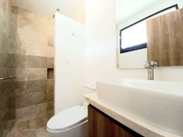 CASA EN VENTA EN ZIBATÁ, Querétaro, con vistas increíbles y diseño original