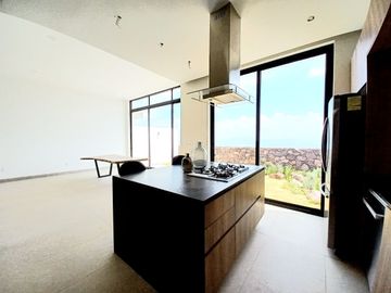 CASA EN VENTA EN ZIBATÁ, Querétaro, con vistas increíbles y diseño original