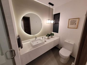 CASA EN VENTA EN NUEVO REFUGIO QUERETARO, con opción a cuarta recámara en PB