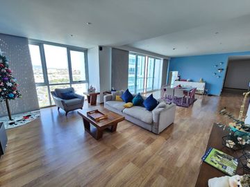 DEPARTAMENTO  EN VENTA EN JURIQUILLA TOWERS, EN ESQUINA