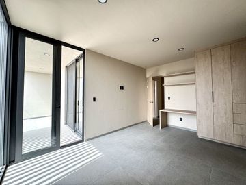 CASA EN VENTA EN LOMAS DE CAMPANARIO NORTE, CON OPCIÓN A RECÁMARA EN PLANTA BAJA