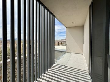 CASA EN VENTA EN LOMAS DE CAMPANARIO NORTE, CON OPCIÓN A RECÁMARA EN PLANTA BAJA