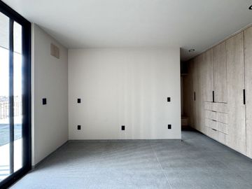 CASA EN VENTA EN LOMAS DE CAMPANARIO NORTE, CON OPCIÓN A RECÁMARA EN PLANTA BAJA
