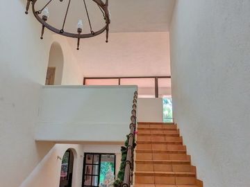 Venta de Casa dentro del Club de Golf la Ceiba