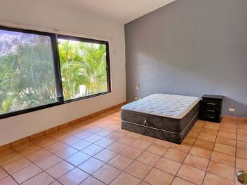 Venta de Casa dentro del Club de Golf la Ceiba