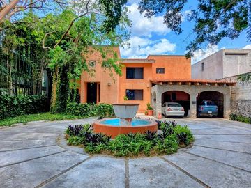 Venta de Casa dentro del Club de Golf la Ceiba