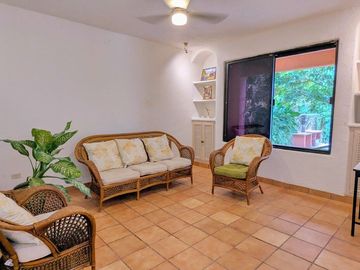 Venta de Casa dentro del Club de Golf la Ceiba