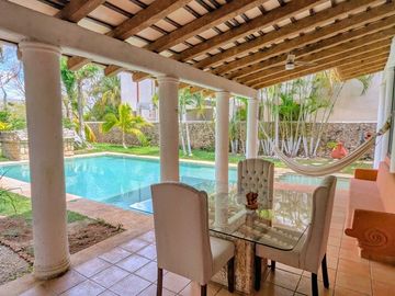 Venta de Casa dentro del Club de Golf la Ceiba
