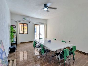 Casa dentro de Club de Golf la Ceiba con Departamento independiente