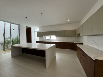 RESIDENCIA EN VENTA EN 