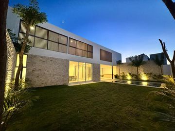 RESIDENCIA EN VENTA EN 