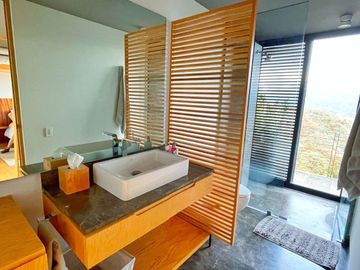 Baja de precio! Gran oportunidad de inversión!   Casa en el Santuario