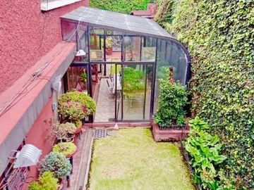 CASA EN VENTA Barrio San Lucas, Coyoacán