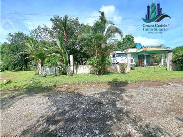 VENDO.CASA Y LOTE DE 2895MTS SANTA ROSA.BUGABA