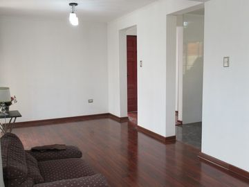 VENTA ESPACIOSA CASA MAIPÚ 4D+1B -Antu