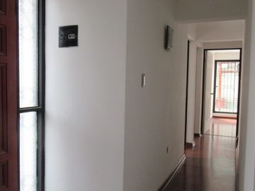 VENTA ESPACIOSA CASA MAIPÚ 4D+1B -Antu