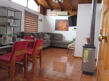 VENTA CASA LOS GENERALES MAIPÚ 4D+2B
