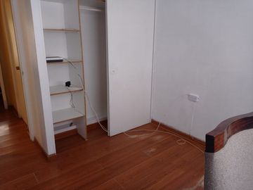 VENTA CASA LOMAS DE MIRASUR 4D+3B