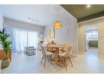 3 ambientes externo con balcon saliente reciclado