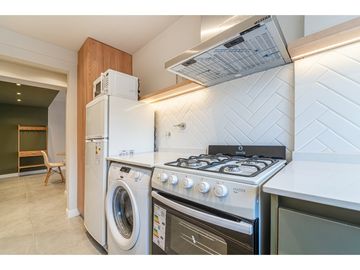 3 ambientes externo con balcon saliente reciclado