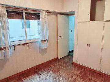 Departamento en venta de 3 dormitorios en Parque Patricios