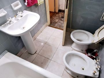 Departamento en venta de 3 dormitorios en Parque Patricios