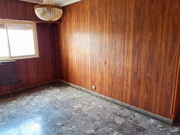 Departamento en venta de 3 dormitorios en Parque Patricios