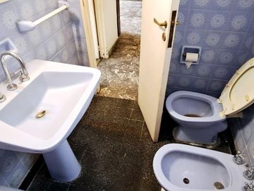 Departamento en venta de 3 dormitorios en Parque Patricios
