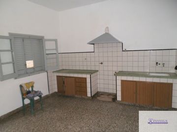 Galpón en venta de 300m2 ubicado en 9 de Julio