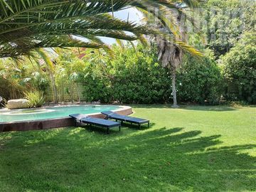 Casa en Venta en Chicureo / Piedra Roja