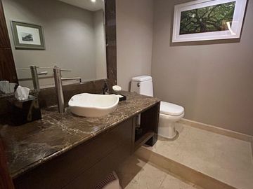 VENTA DEPARTAMENTO TOTALMENTE REMODELADO - BOSQUES DE TEJOCOTES  - BOSQUES DE LAS LOMAS