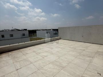 Casa en condominio en venta en Villas Coloniales, Apodaca, Nuevo León