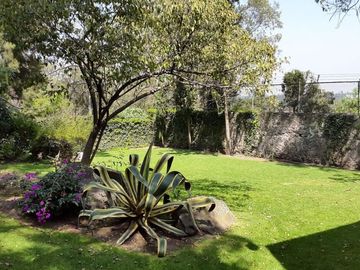 Terreno en Venta en fraccionamiento ecológico con Casa Club